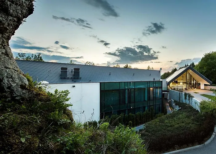 Poziom 511 Jura Wellness & 4* Ogrodzieniec